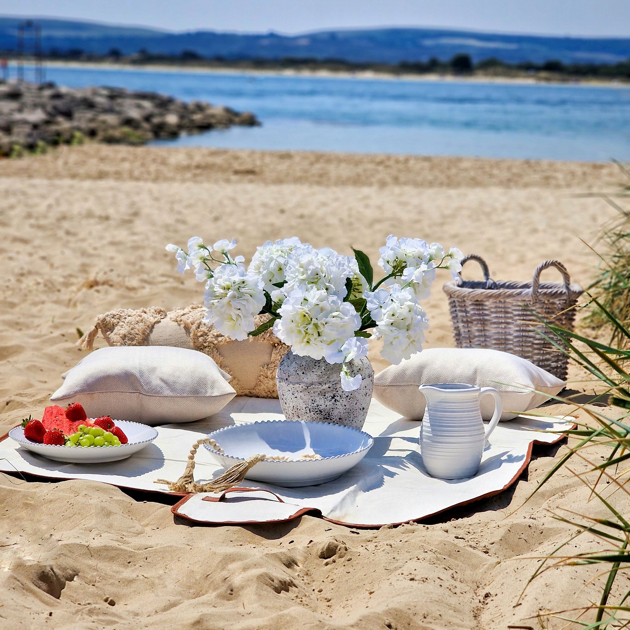 Cream shop picnic blanket